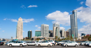 איך הגידול בפרויקטים החדשים בתל אביב משפיע על איכות החיים